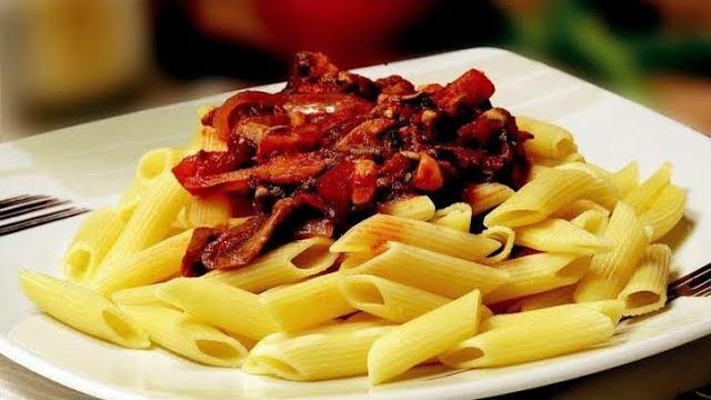 Makarnanın Yanına Ne Gider?